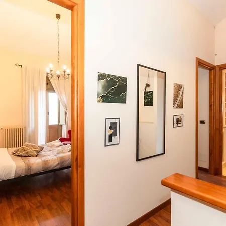 Guesthost - Piazza Statuto Comfy - With 2 Balconies *