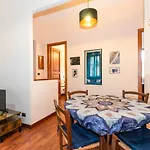 Guesthost - Piazza Statuto Comfy - With 2 Balconies Appartement Turijn