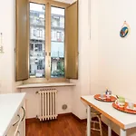 Guesthost - Piazza Statuto Comfy - With 2 Balconies Appartement