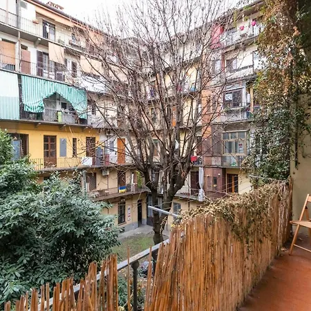 아파트 Guesthost - Piazza Statuto Comfy - With 2 Balconies *