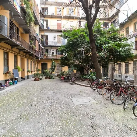 아파트 Guesthost - Piazza Statuto Comfy - With 2 Balconies *