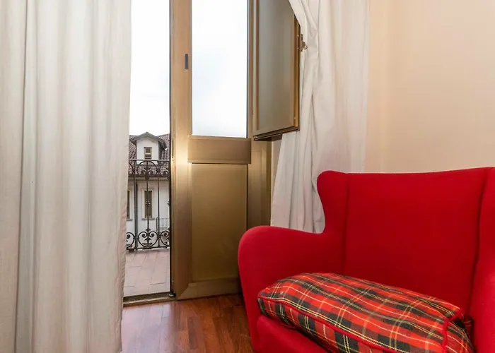 Guesthost - Piazza Statuto Comfy - With 2 Balconies