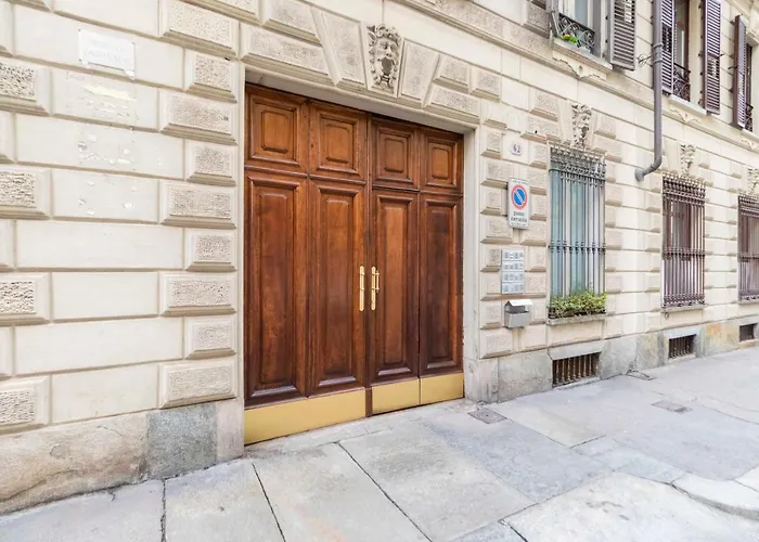 Appartement Guesthost - Piazza Statuto Comfy - With 2 Balconies *